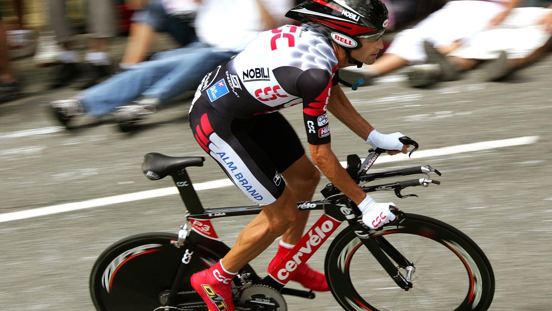 赛事奖品丰富：吸引更多运动员参与，比赛奖品清单